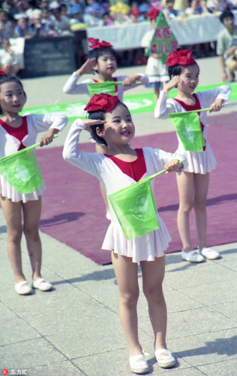 又快到六一了！回顧黑白彩色膠片 你可曾有過這樣萌萌的童年時光