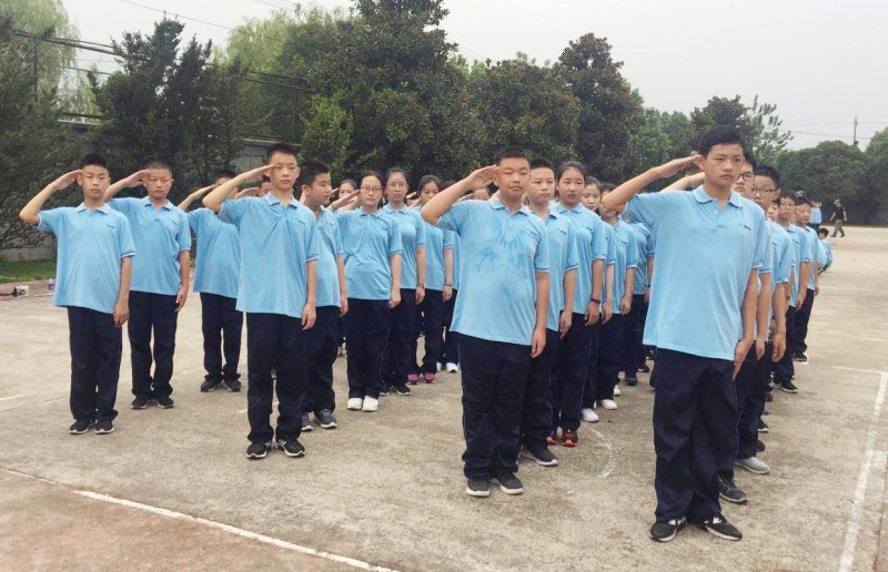 余姚市高風中學開展2018級新生入學教育活動