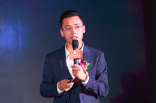 劉大康國醫(yī)堂大健康研發(fā)產(chǎn)品授牌儀式暨新聞發(fā)布會濟(jì)南舉行