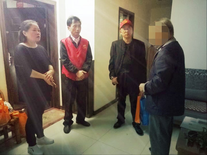 余姚市子陵社區重陽節慰問老人