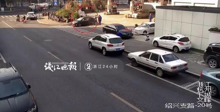 杭州男子加完油抽煙，工作人員抄起滅火器沖他一頓狂噴！這下鬧大了