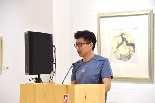 05參展藝術家代表臧強致辭.jpg