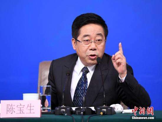 陳寶生在人民日報發文:把教育事業放在優先位置