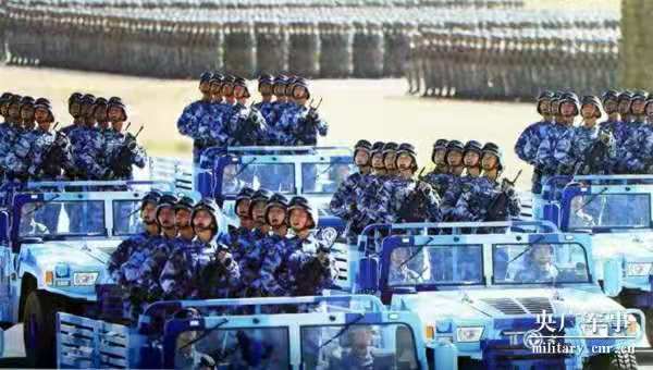 閱兵·檔案|2017慶祝建軍90周年閱兵:野戰(zhàn)化沙場(chǎng)點(diǎn)兵