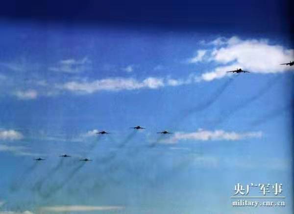 閱兵·檔案|2017慶祝建軍90周年閱兵:野戰(zhàn)化沙場(chǎng)點(diǎn)兵