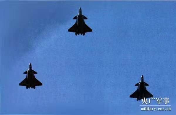 閱兵·檔案|2017慶祝建軍90周年閱兵:野戰(zhàn)化沙場(chǎng)點(diǎn)兵