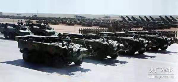 閱兵·檔案|2017慶祝建軍90周年閱兵:野戰(zhàn)化沙場(chǎng)點(diǎn)兵