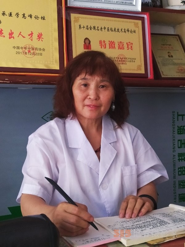 一門六代醫 醫德永相傳——中醫世家韓冬梅與兒子朱琳