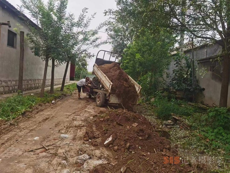 村民自發(fā)修街道，方便自己惠濟(jì)鄉(xiāng)鄰