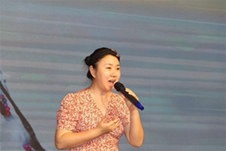 中華詩(shī)詞學(xué)會(huì)詩(shī)頌三部曲暨演藝界詩(shī)詞作品朗誦大會(huì)在京舉辦