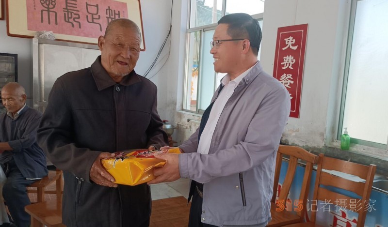 “山東好人”孫煥文  幸福院里獻(xiàn)愛(ài)心