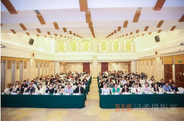 齊魯醫(yī)院舉辦多個學(xué)術(shù)年會，聚焦智慧門診、法制建設(shè)助力醫(yī)院高質(zhì)量發(fā)展