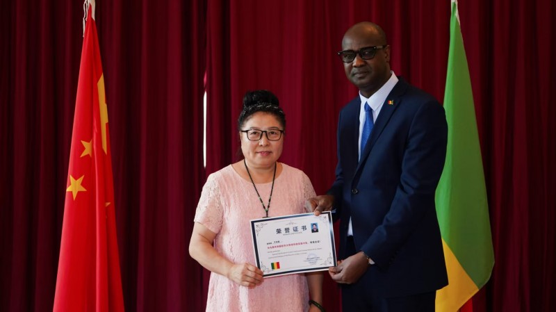 北京御鑫堂中醫(yī)研究院院長于忠新女士受邀出席馬里共和國大使館與利比亞大使館國際中醫(yī)文化交流活動