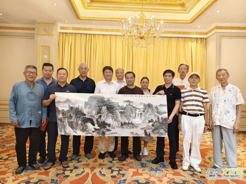 十年磨一劍 礪得梅花香 中國軍地書畫院以驕人政績(jī)享譽(yù)海內(nèi)外