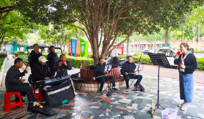 十載歡歌，蘇畈橋畔的銀齡樂(lè)章