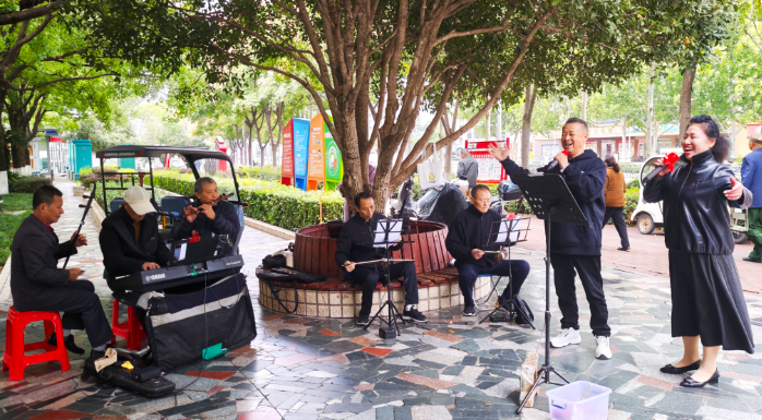 十載歡歌，蘇畈橋畔的銀齡樂(lè)章