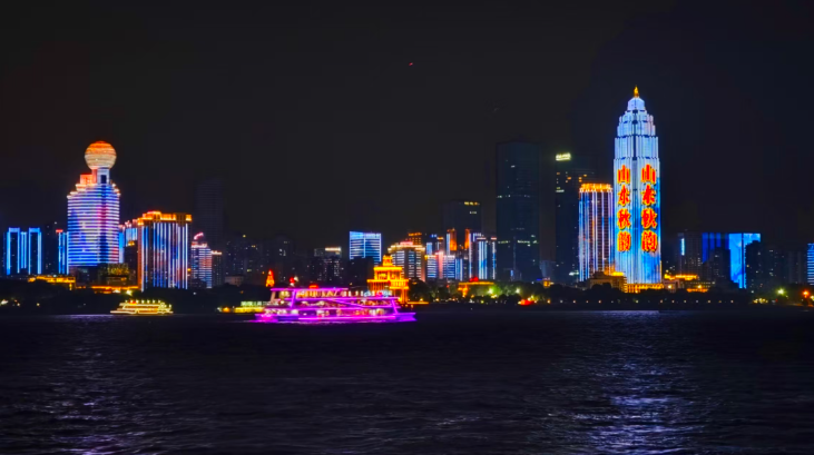 十一夜武漢：長(zhǎng)江兩岸的璀璨綺夢(mèng)