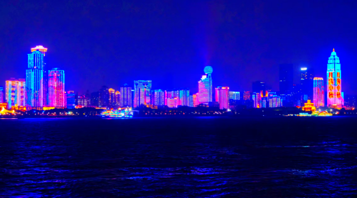 十一夜武漢：長(zhǎng)江兩岸的璀璨綺夢(mèng)