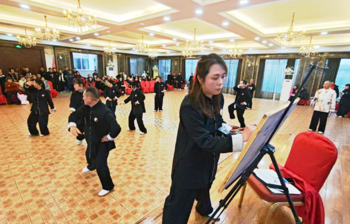 水墨太極躍紙上，丹青繪就新氣象