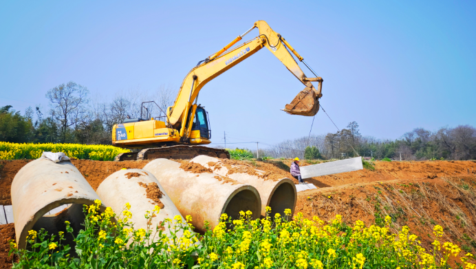 春修水利正當(dāng)時(shí) 田間地頭施工忙