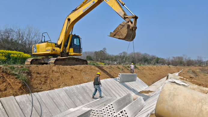 春修水利正當(dāng)時(shí) 田間地頭施工忙