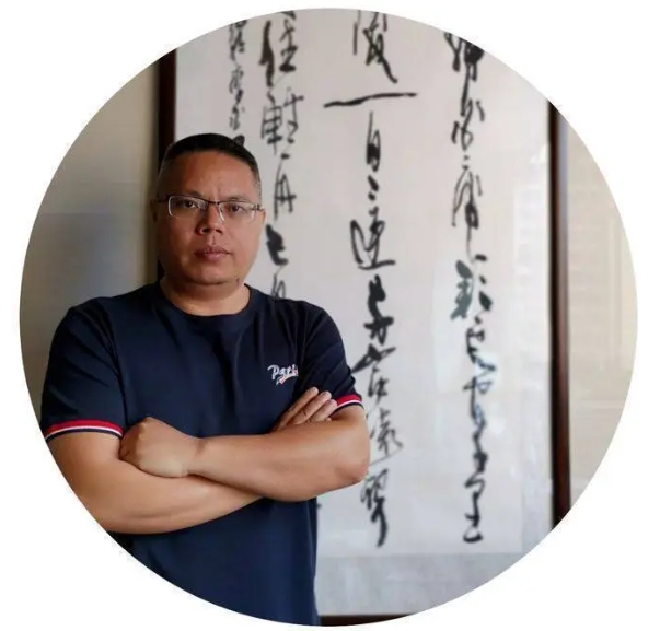 對話《名人百科數據庫》執行主編劉鑫煒：藝術家如何突圍AI同