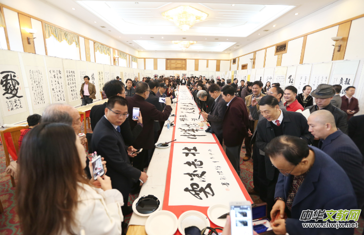 紀念長征勝利80周年暨百色起義87周年書畫作品展在南寧舉行