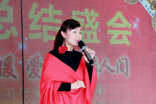 用心傳遞溫暖 愛心灑滿人間