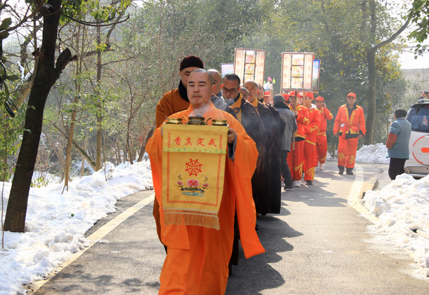 銅陵 龍燈開光降祥瑞，移風易俗新農林