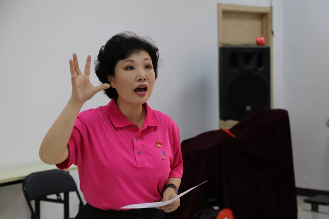 到人民中去！藝術家下基層受熱捧