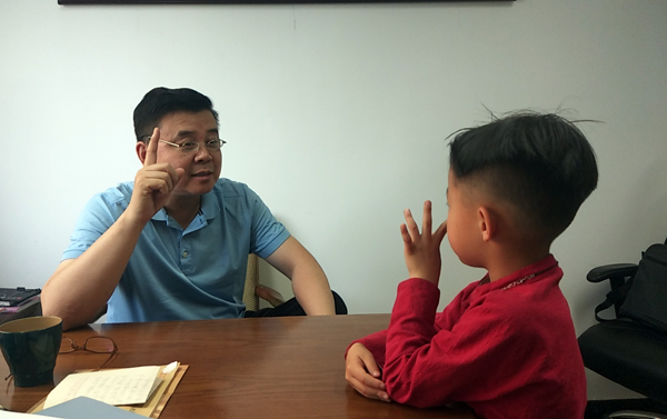 到人民中去！藝術家下基層受熱捧