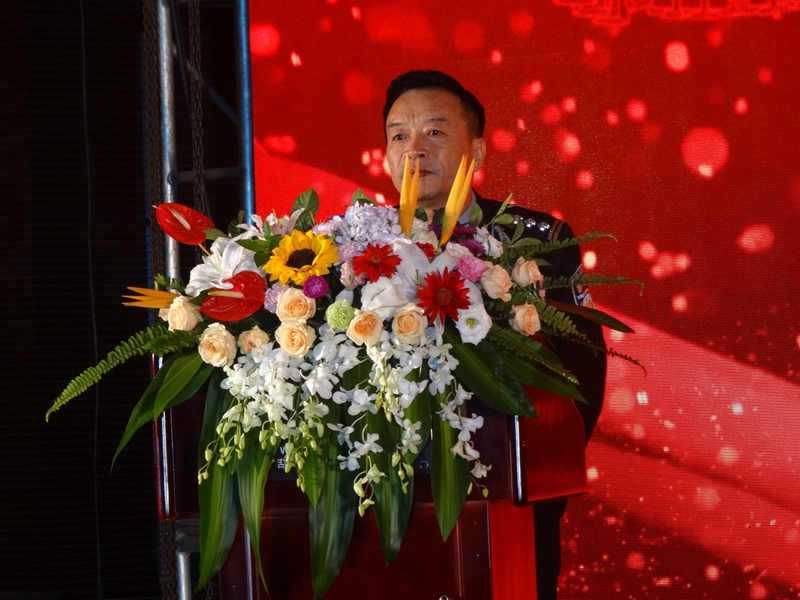 壯闊東方潮 奮進新時代