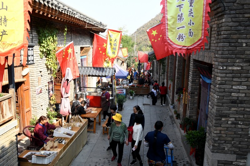 紅崖谷景區紅崖小鎮掠影——笑琰攝
