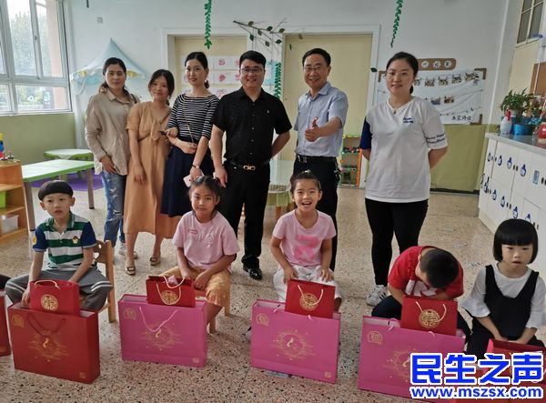 “圣錦緣”愛(ài)心人士給柯橋區(qū)育才學(xué)校“星孩”孩子送去關(guān)懷和溫暖