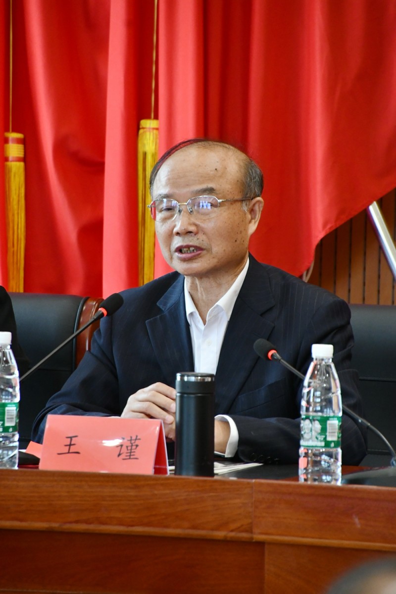 中國文藝名家“品讀大美贛鄱 放歌萬年石鎮”采風系列活動舉辦 中國文藝名家“品讀大美贛鄱 放歌萬年石鎮”采風系列活動舉辦