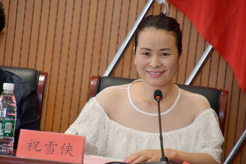 中國文藝名家“品讀大美贛鄱 放歌萬年石鎮”采風系列活動舉辦 中國文藝名家“品讀大美贛鄱 放歌萬年石鎮”采風系列活動舉辦