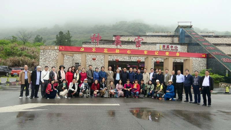 中國文藝名家“品讀大美贛鄱 放歌萬年石鎮”采風系列活動舉辦 中國文藝名家“品讀大美贛鄱 放歌萬年石鎮”采風系列活動舉辦