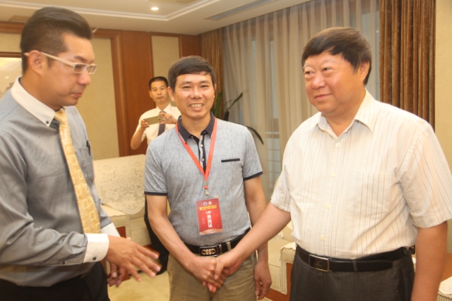 施達(dá)高：施氏原生中草藥堂疑難雜癥專(zhuān)家