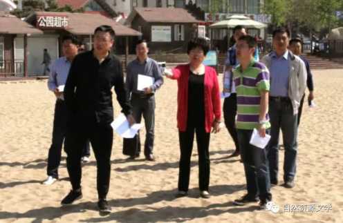周習紀實文學《碧海金灘北戴河》出版發行