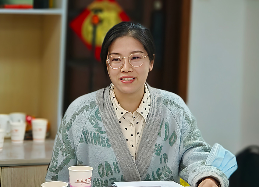 “作家網(wǎng)簽約作家王軍詩歌作品研討會(huì)”在京舉辦