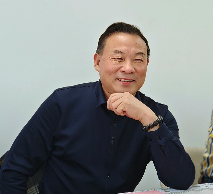 “作家網(wǎng)簽約作家王軍詩歌作品研討會(huì)”在京舉辦