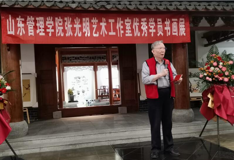 梅竹雙清見(jiàn)性靈：張光明教授師生書(shū)畫(huà)展在濟(jì)南齊魯紅木文化館璀璨開(kāi)幕