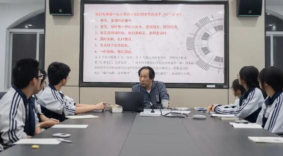 詩人作家、書法家靳新國談寫作的奧秘