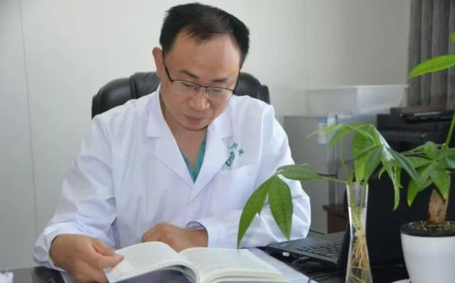 孫振濤教授敬業創新,助力臨床醫學教學高質量發展 孫振濤教授敬業創新,助力臨床醫學教學高質量發展