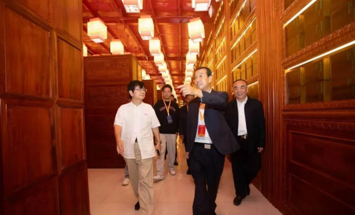 解讀傳世典籍：民間出品紀(jì)錄片《跨越時空的四庫全書》再現(xiàn)經(jīng)典敘事